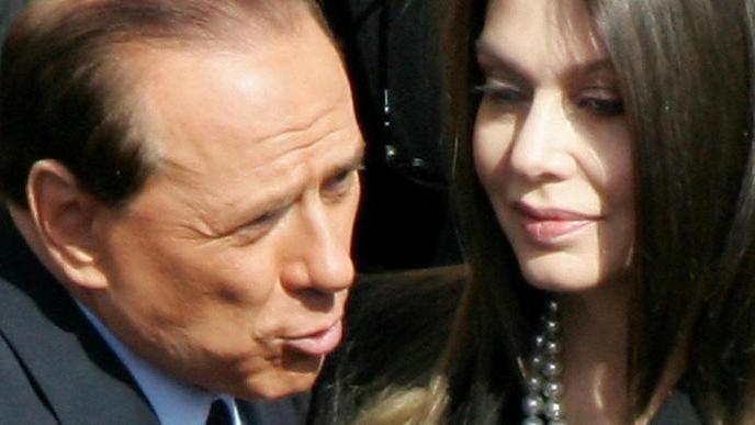 Cassazione, no a Berlusconi: deve pagare due milioni di euro al mese a Veronica