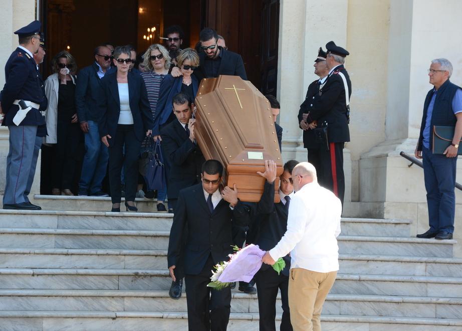 Ieri l’addio al magistrato Lo Curto