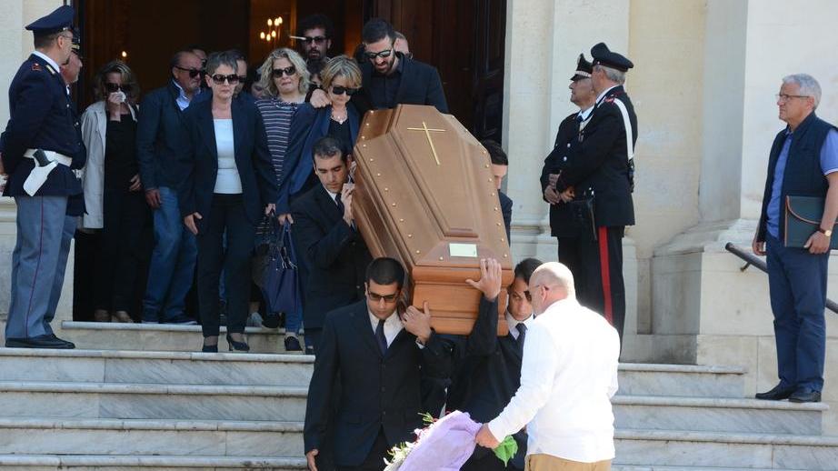 Ieri l’addio al magistrato Lo Curto