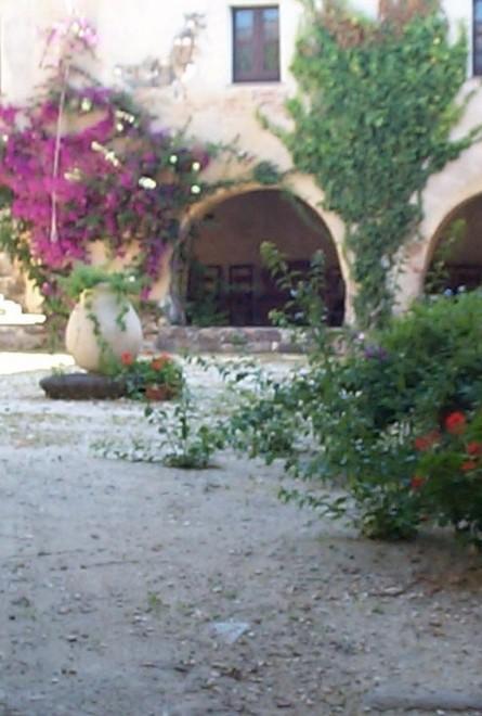 Orosei, un convegno su maghi, guaritori e indovini