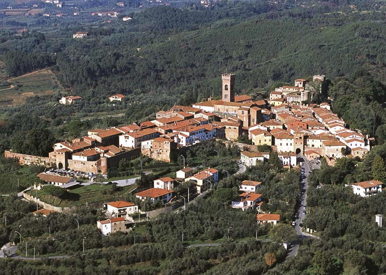 Il centro del paese come un salotto 