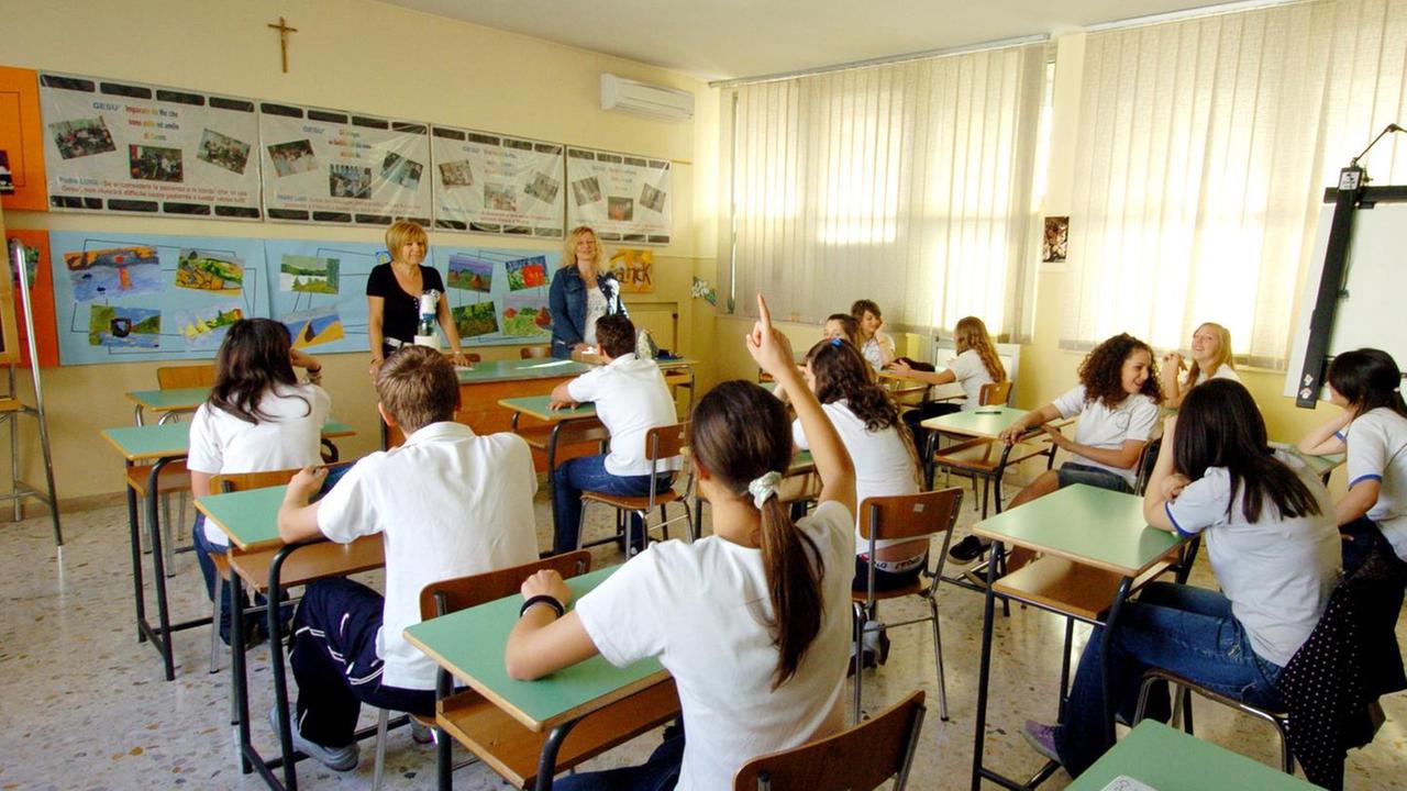 Centinaia di assunzioni negli istituti lucchesi