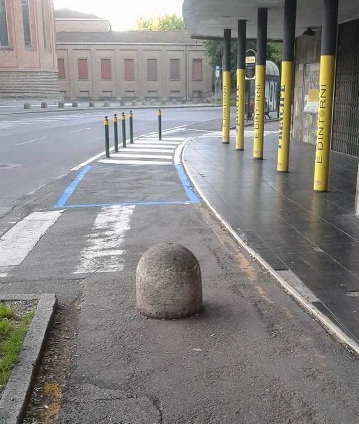 L’assessore Giacobazzi: «Quel posto auto sarà eliminato presto»