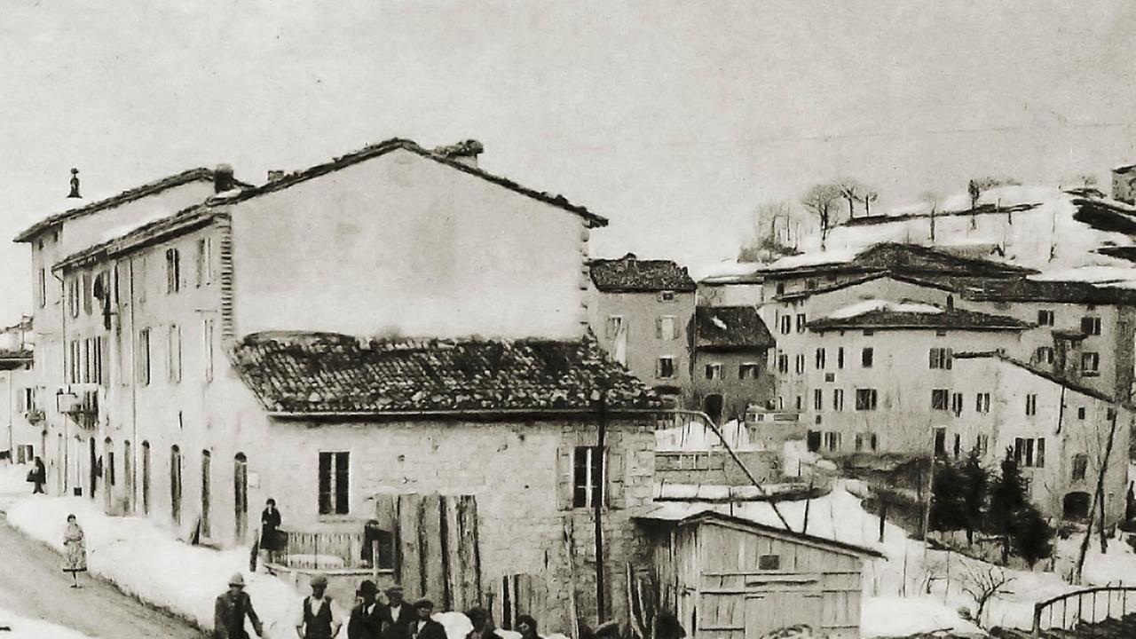Serramazzoni un secolo fa: il paese raccontato dalle foto