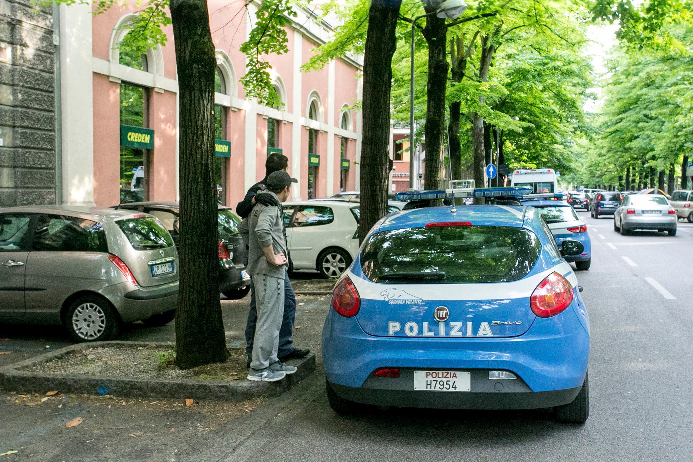 Modena: rissa e accoltellamento: un ferito dietro lo Storchi
