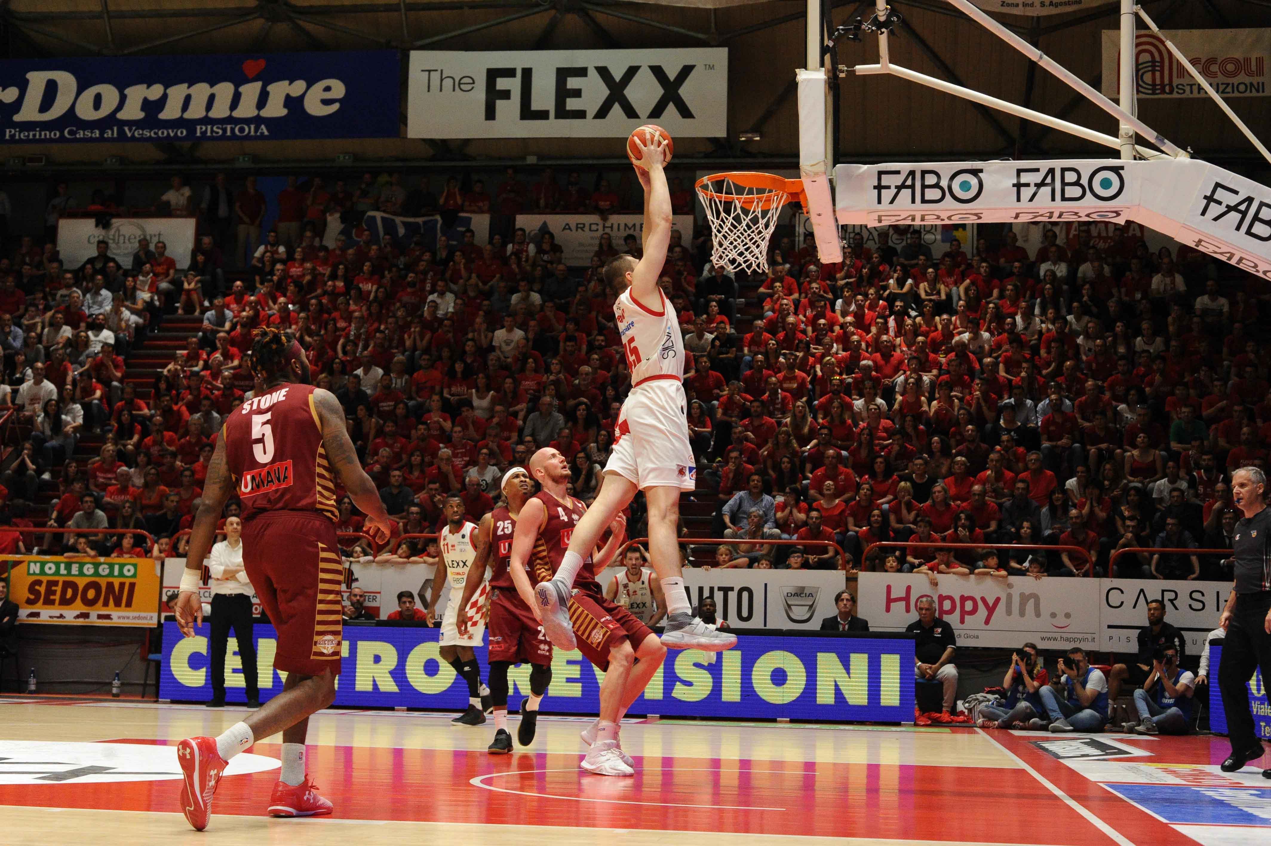 The Flexx si arrende a Venezia