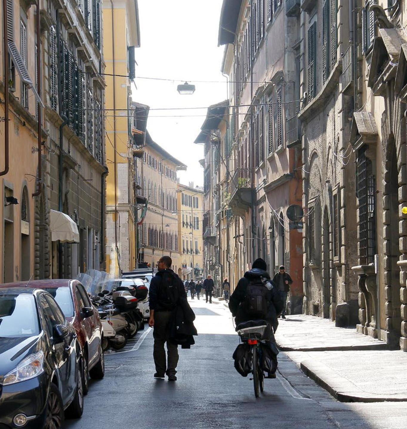 Sos sicurezza: spinta a terra una donna Rapinato del cellulare