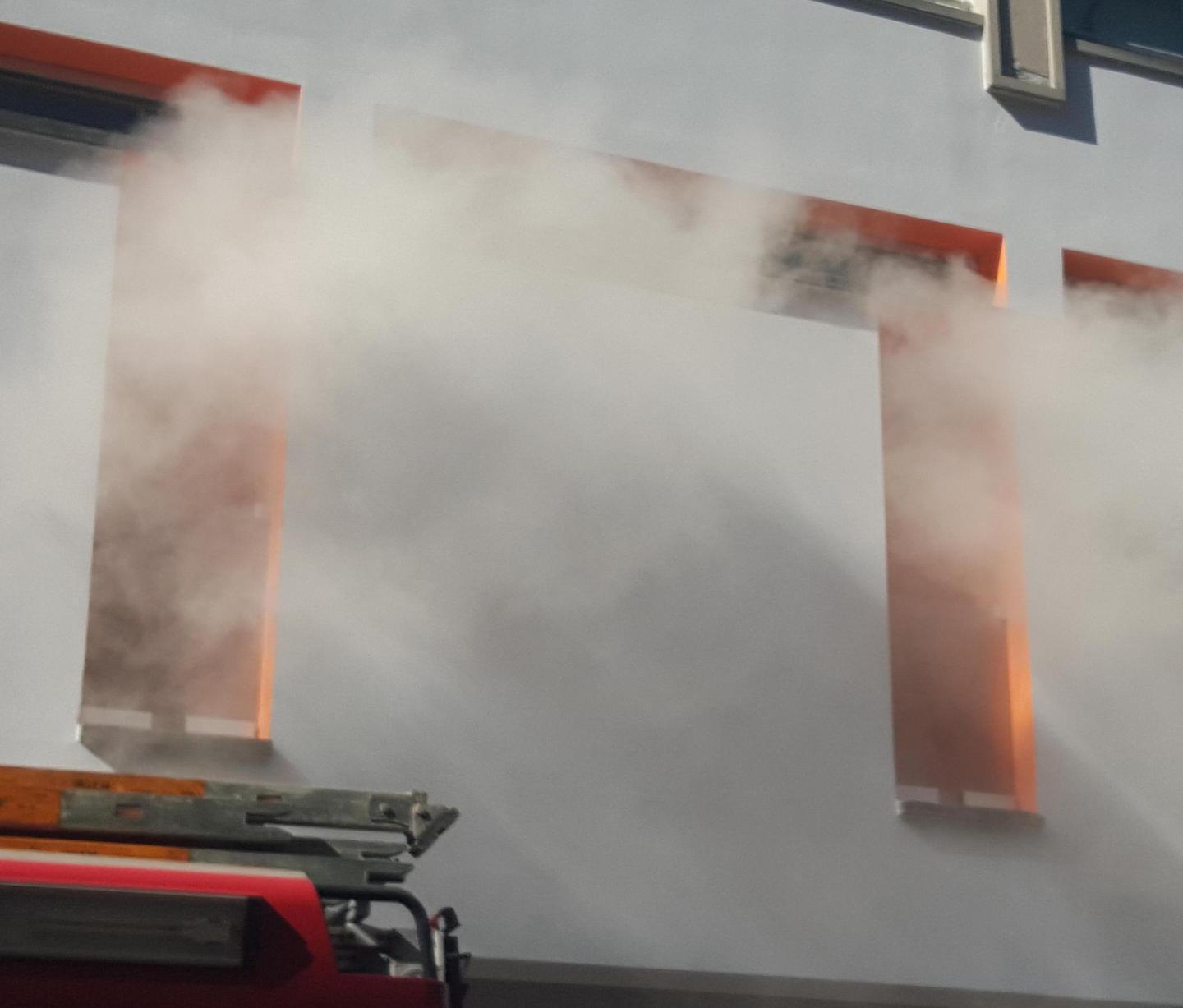Allarme incendio, ma era solo fumo 