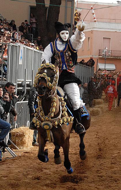 Alla Fondazione Sartiglia si cambia 
