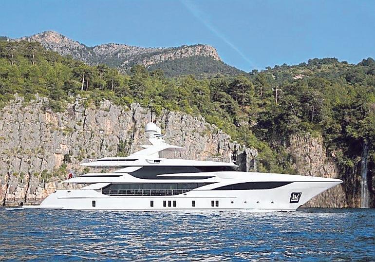 Il superyacht FB703 venduto da Benetti