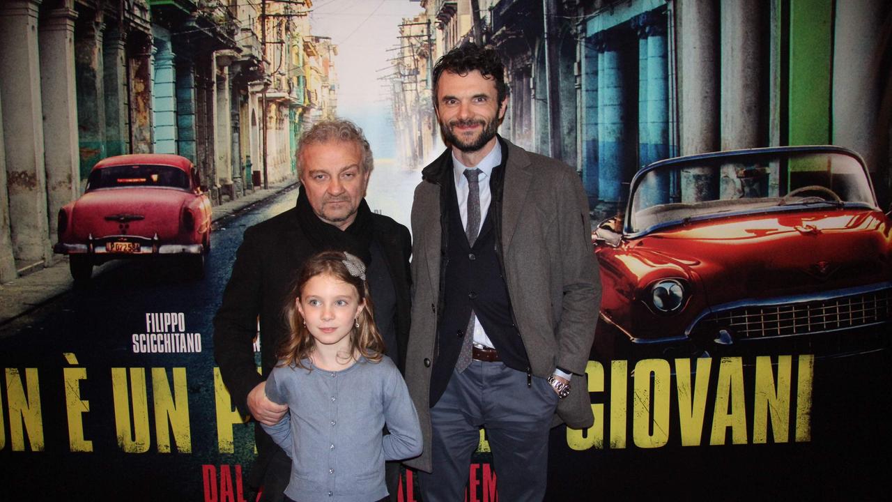 Giovanni Veronesi e Matteo Biffoni alla presentazione del film "Non è un paese per giovani" (foto Batavia)