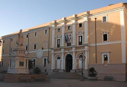 I dipendenti denunciano il Comune 