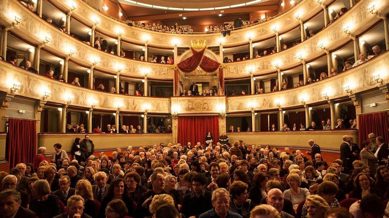 Giglio, con i conti in ordine l’obiettivo è la fondazione
