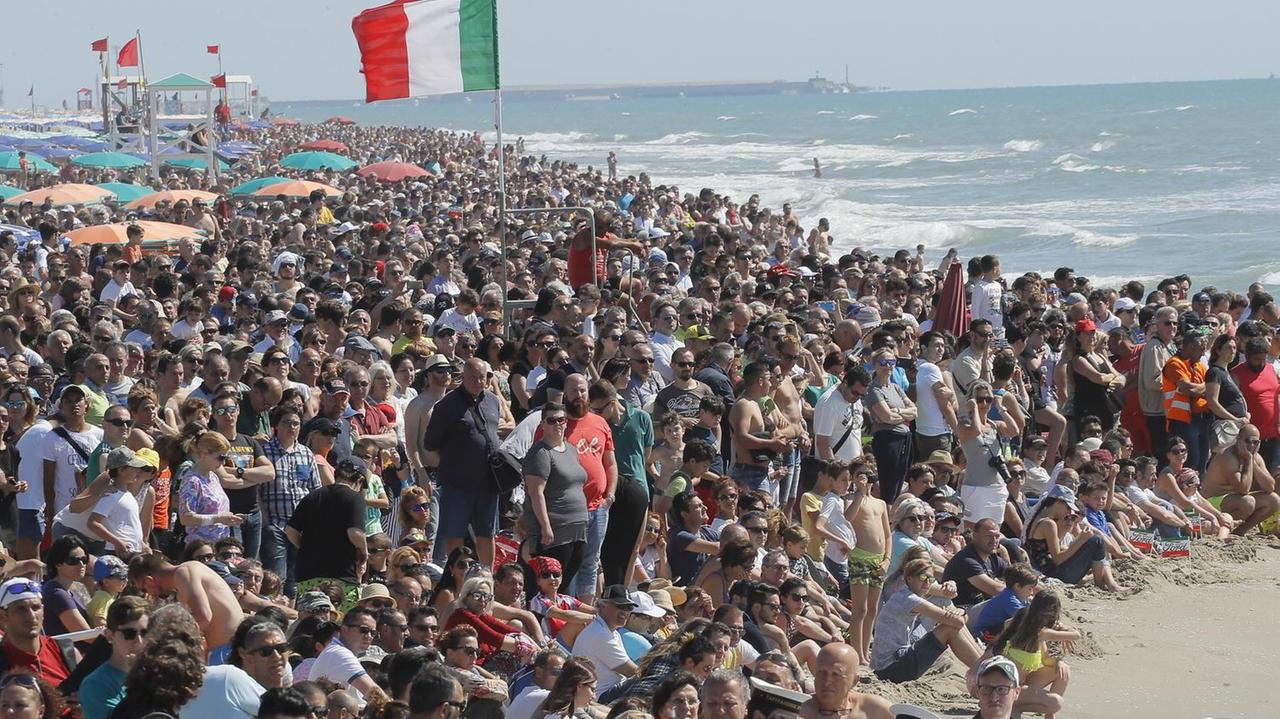 La folla sulla spiaggia
