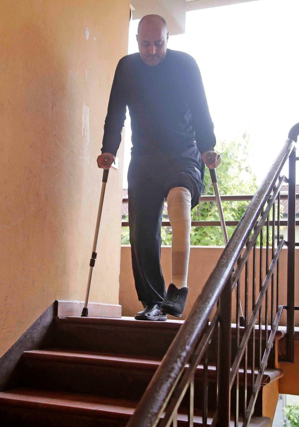 Cavriago, la lotta dell’invalido per avere una casa senza rampe di scale  