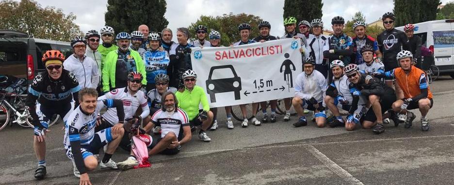 Rispetta la distanza: nasce la campagna “Salvaciclisti”