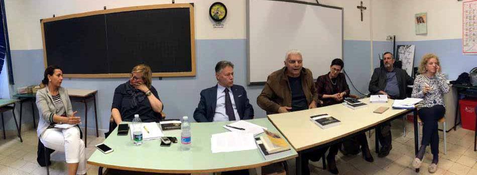 I candidati all’esame del liceo classico: «Non verrà spostato» 