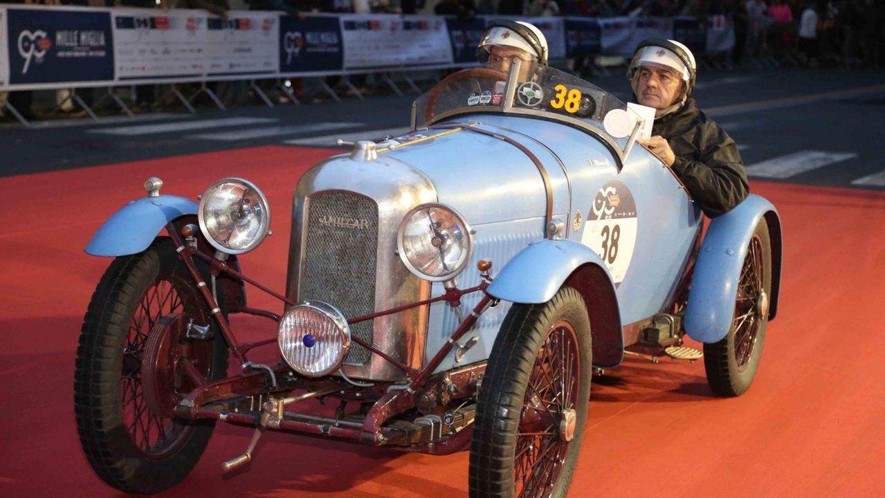 Mille Miglia, un incanto fuori dal tempo