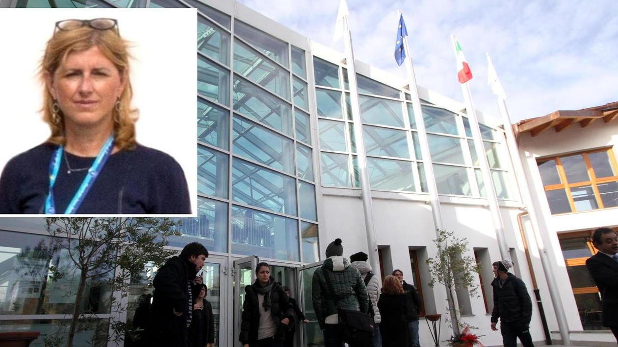 Il Ferraris piange la prof: «Sei stata la nostra luce»