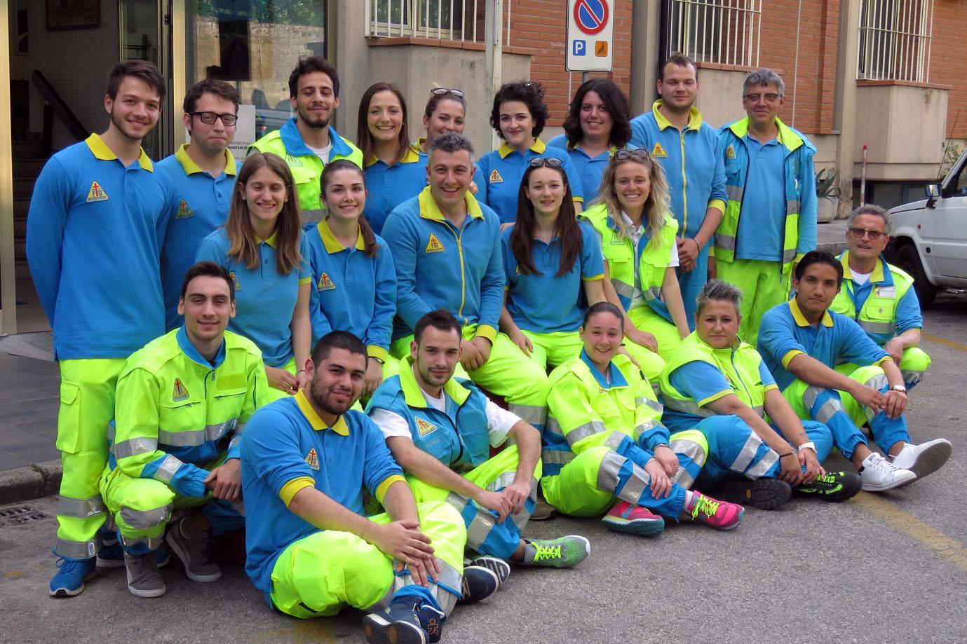 Un gruppo di volontari della Misericordia di Montemurlo