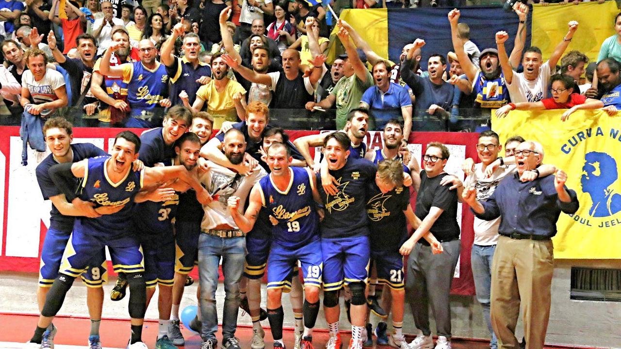Fame di basket, davanti a un super pubblico primo derby alla Libertas