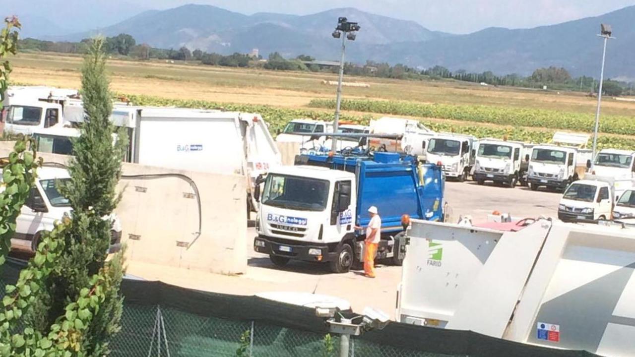 Esposto alla Procura per il deposito dei rifiuti