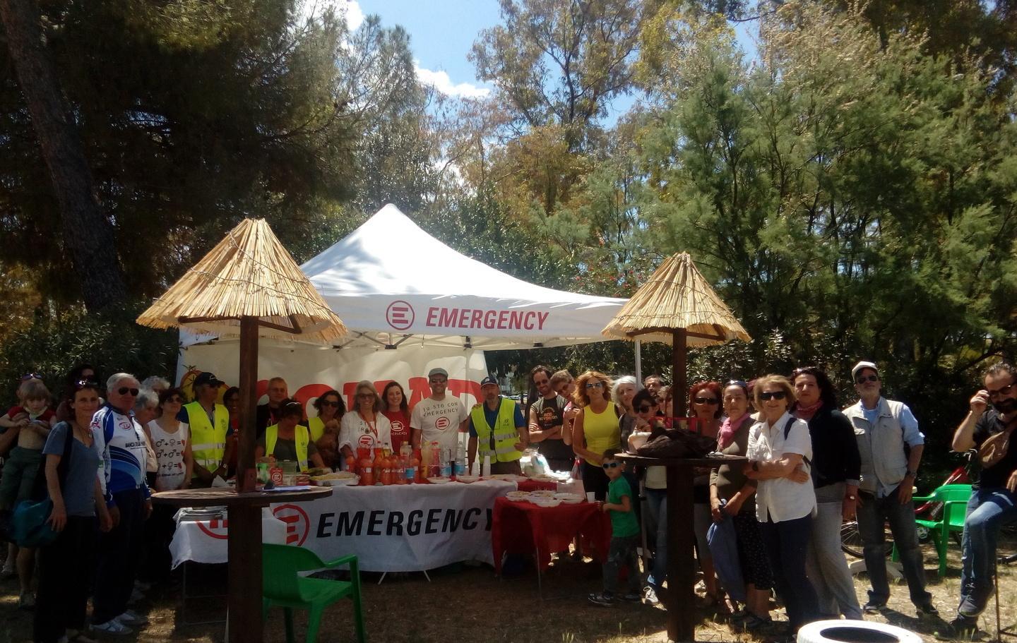 Pedalata solidale con Emergency  