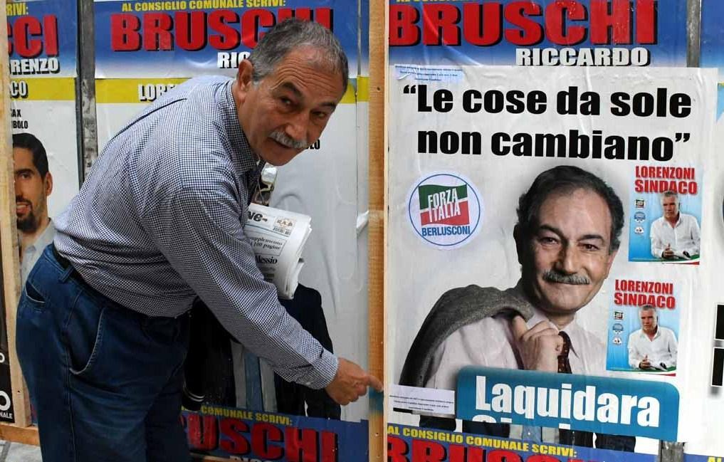 «Riciclo con grande orgoglio   i miei manifesti elettorali»