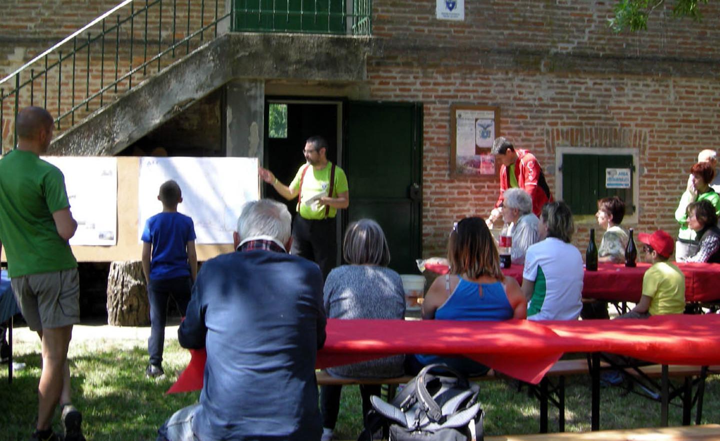 Gli escursionisti tornano in valle 