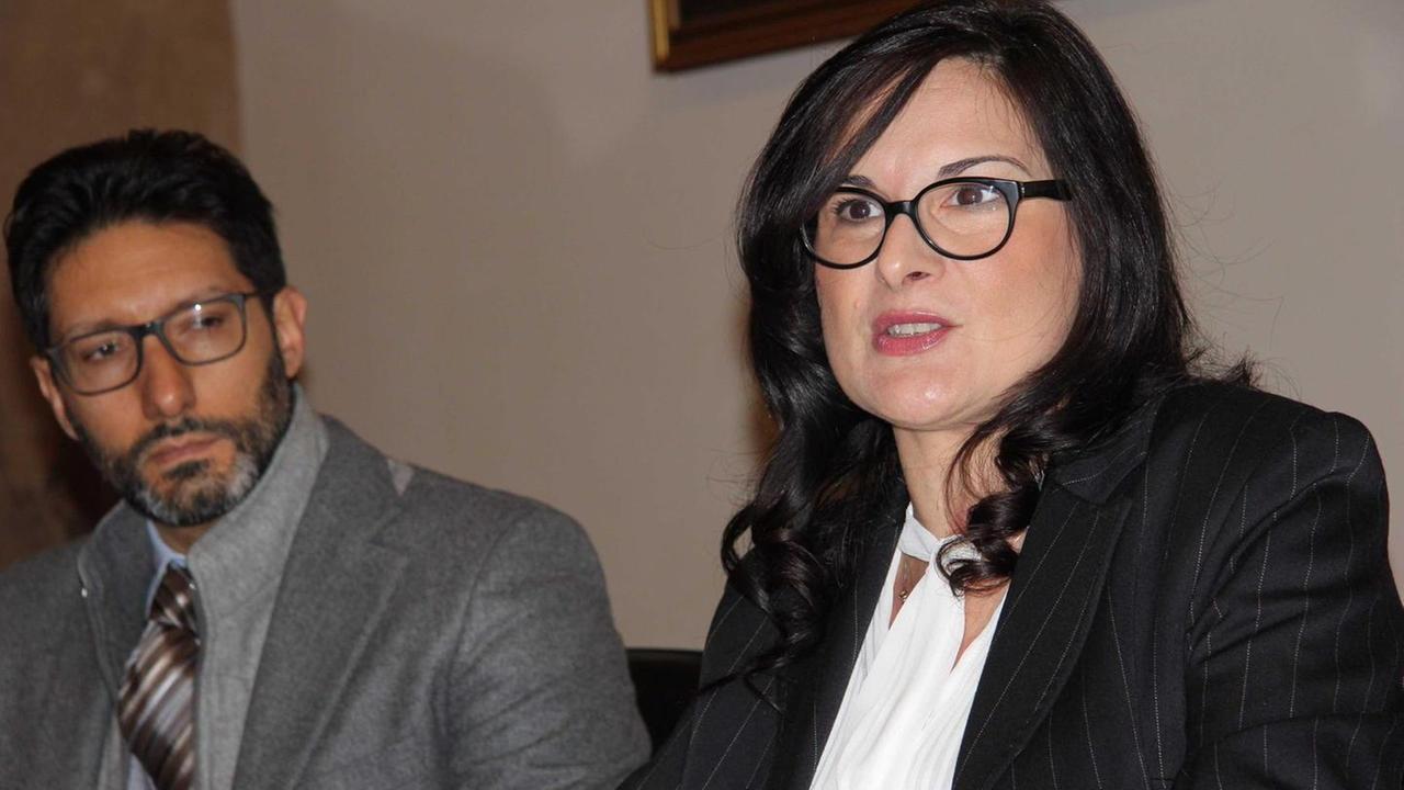 Il ragioniere capo Davide Zenti e l'assessora Monia Faltoni