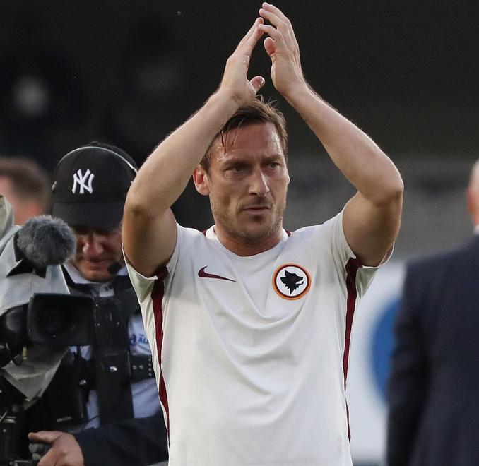 Tavecchio apre le porte a Totti in Figc 