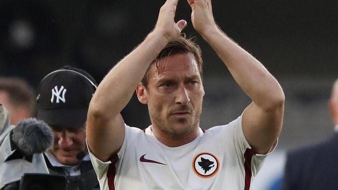 Tavecchio apre le porte a Totti in Figc