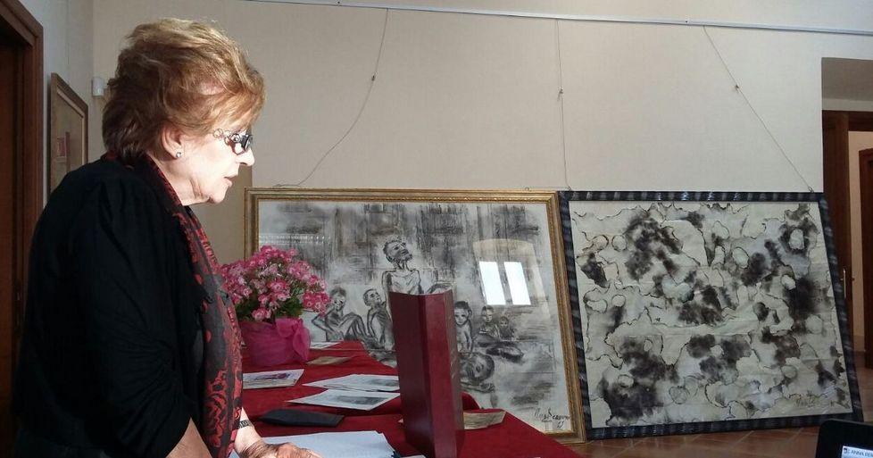 L’artista Anna Demuro regala cinque opere a Sorso