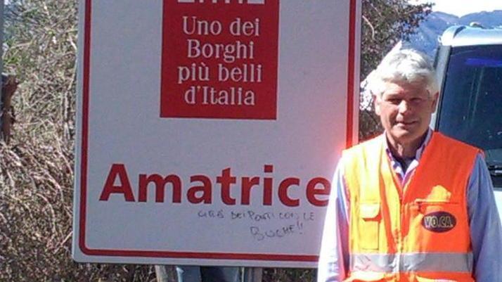 Amante della musica ammira La Pira e detesta Renzi