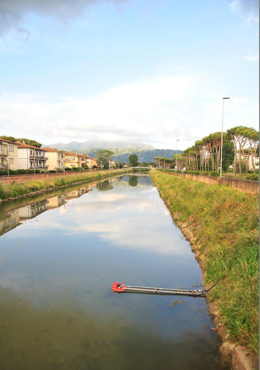 Viareggio alla Regione: mare pulito, via Camaiore 