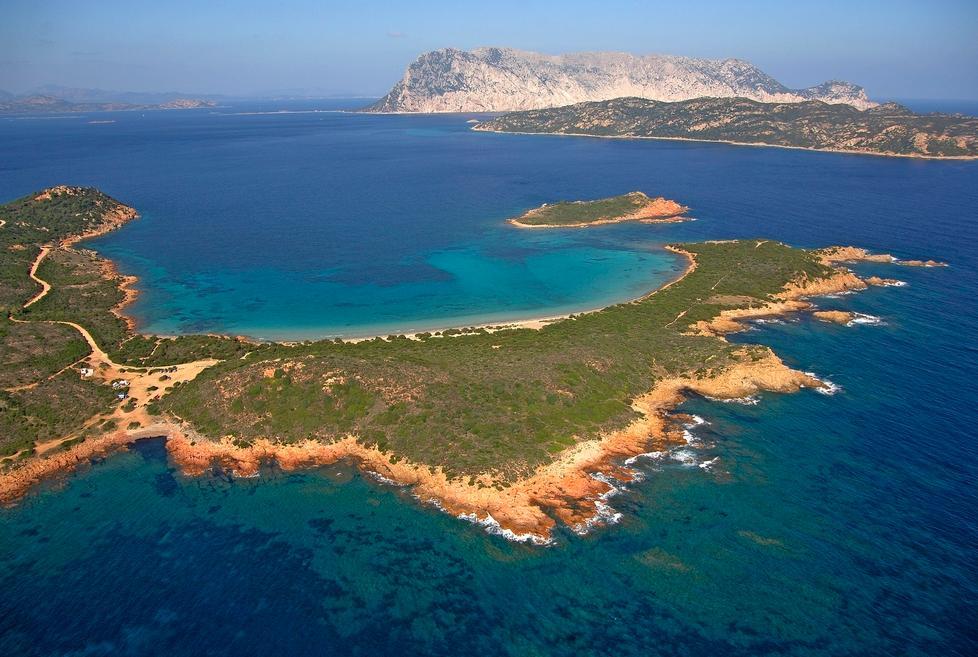 Record di clic, la Sardegna al top per i turisti italiani e tedeschi 