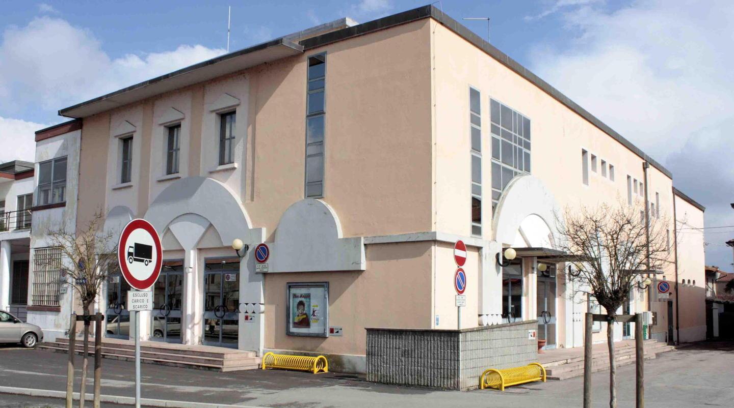 Teatro e cimitero da bonificare 