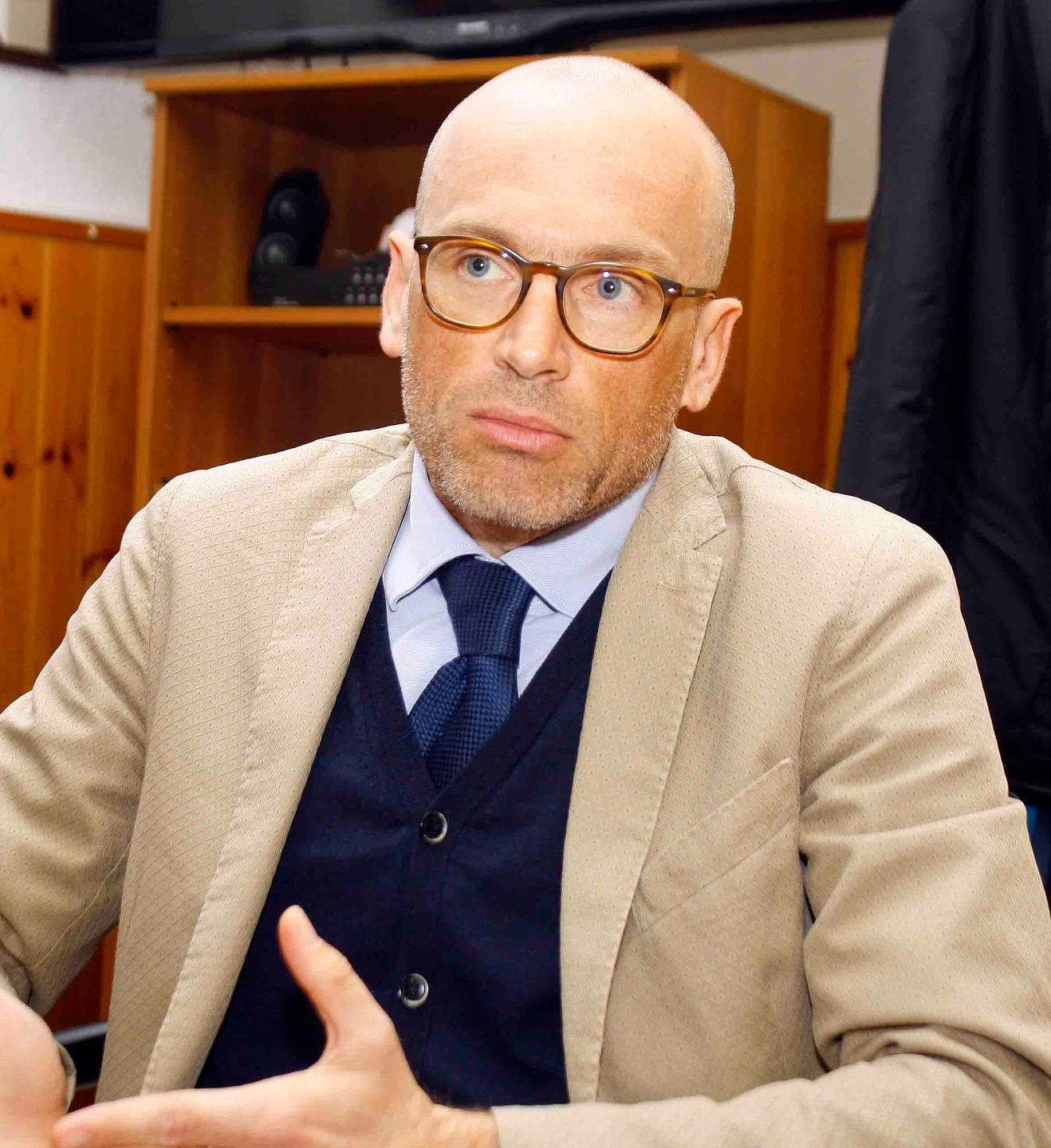 Una tassa in meno per aiutare le feste 