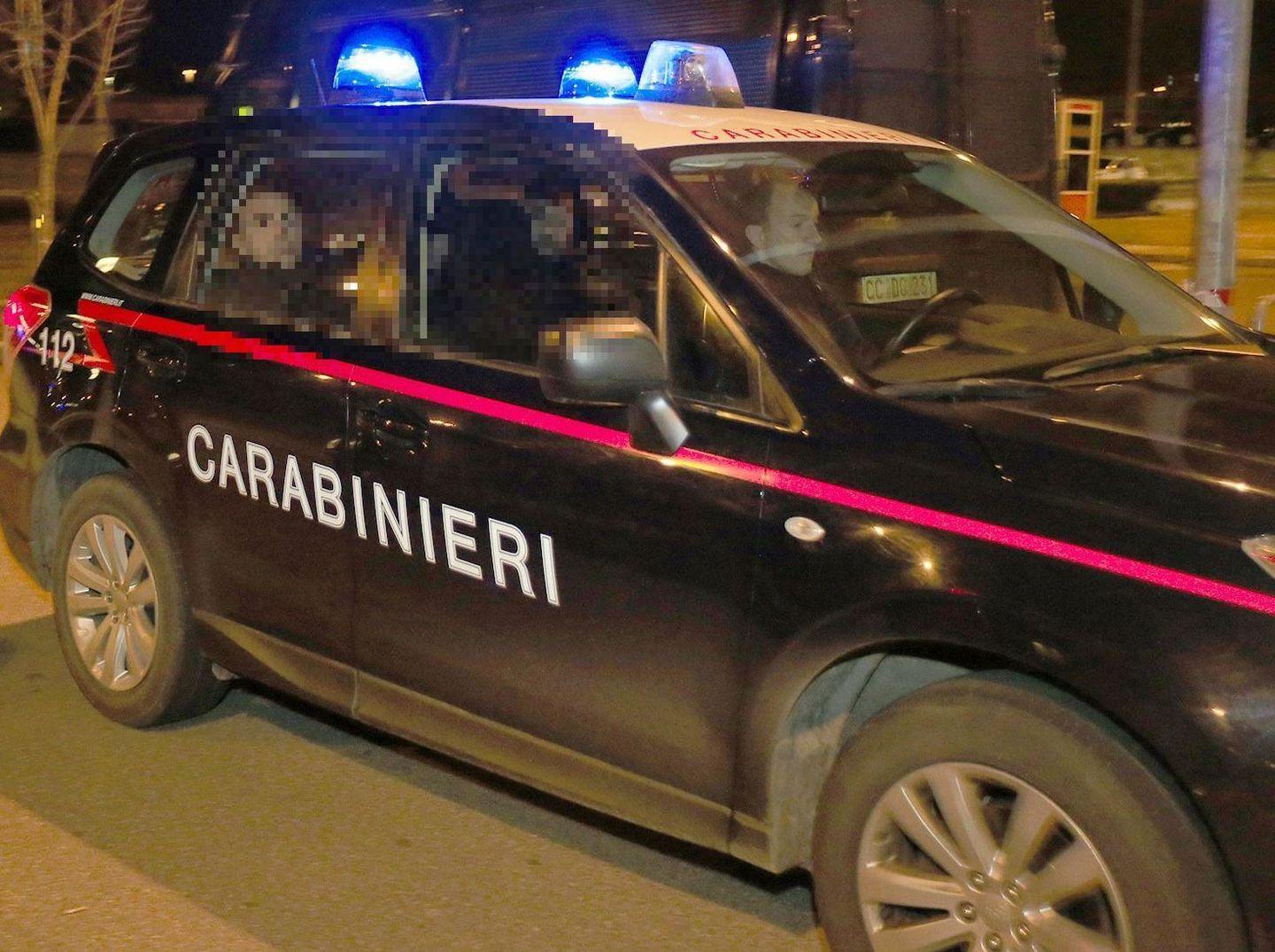 Preso a calci e pugni da uno sconosciuto 
