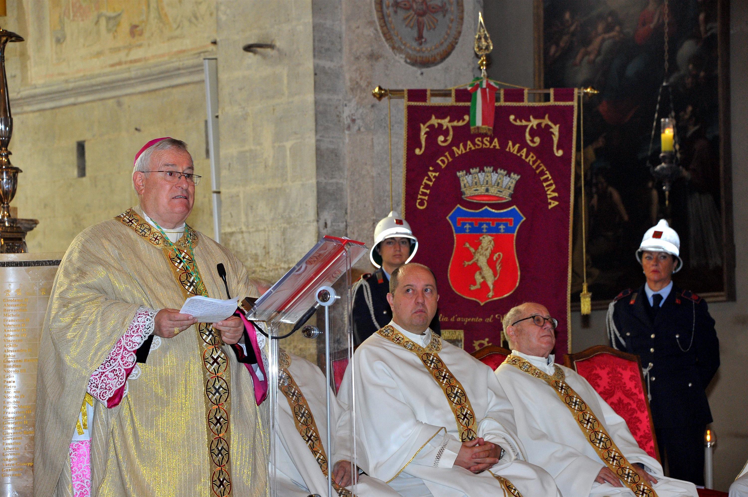 Il cardinale Gualtiero Bassetti alla celebrazione di San Cerbone, a Massa Marittima