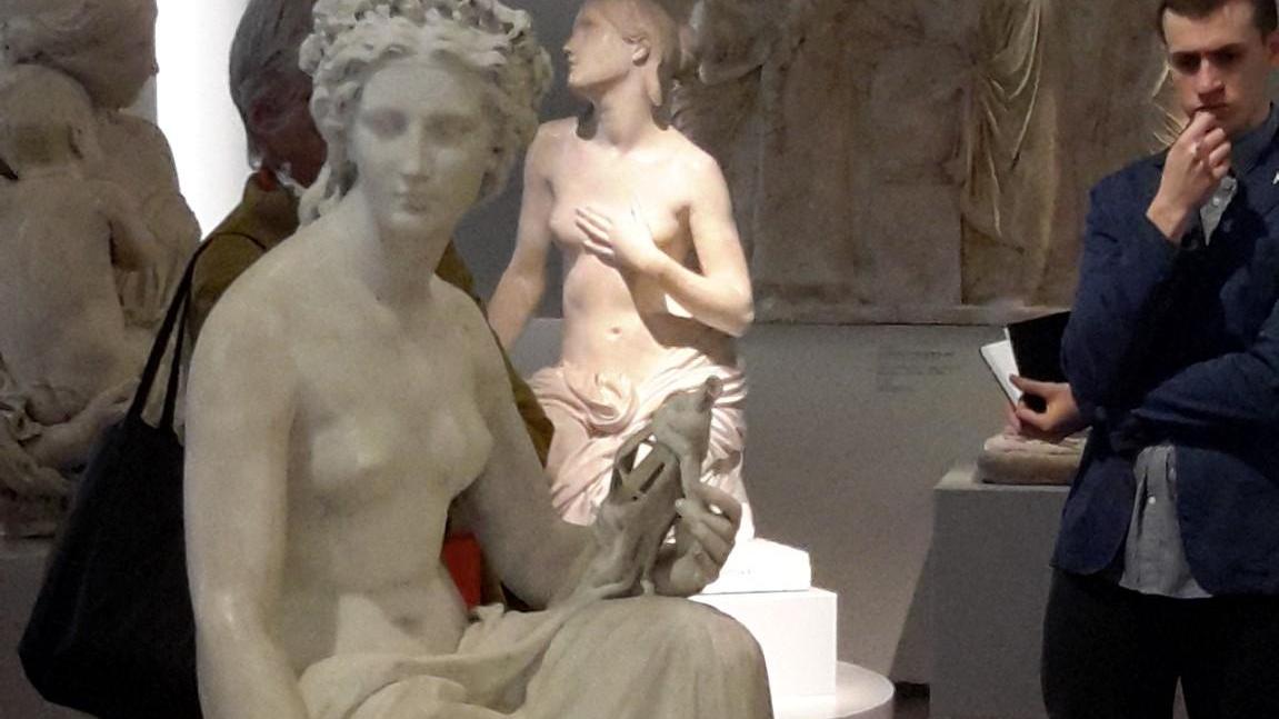 La Filatrice di Lorenzo Bartolini