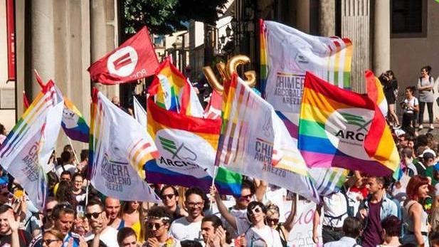 Contro l’omofobia veglia di preghiera e aperitivo Queer Code