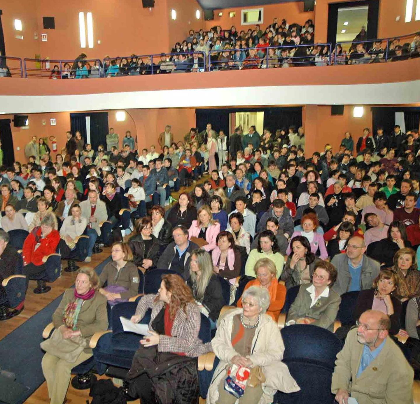 Studenti e prof dell’Einaudi recitano al Bolognini