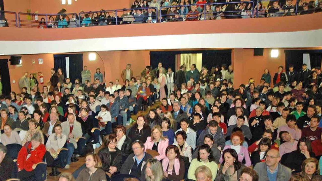 Studenti e prof dell’Einaudi recitano al Bolognini