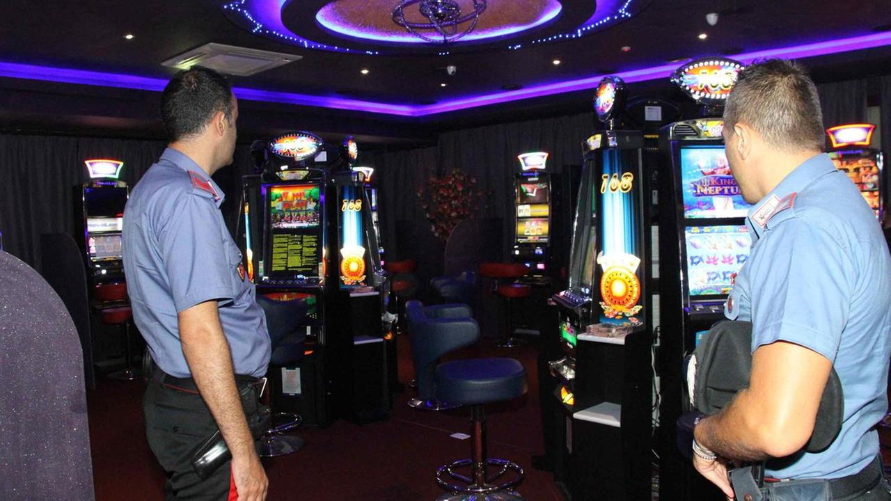 Si uccide a 20 anni a causa del gioco