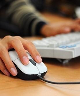 Hacker nei pc delle aziende del marmo 