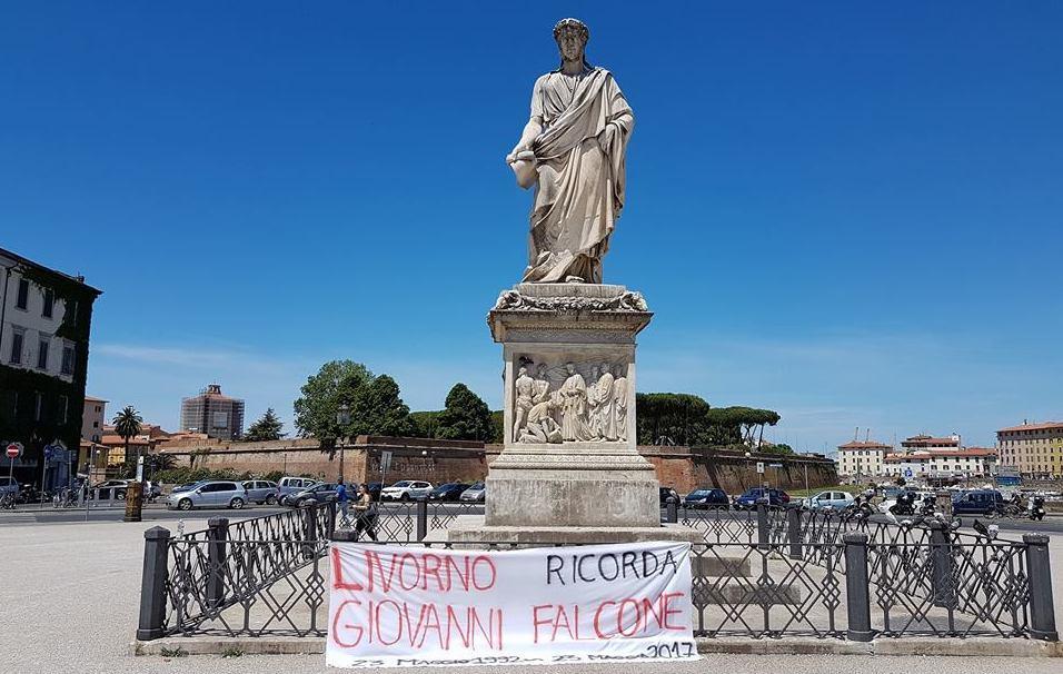 Gli studenti ricordano Falcone 