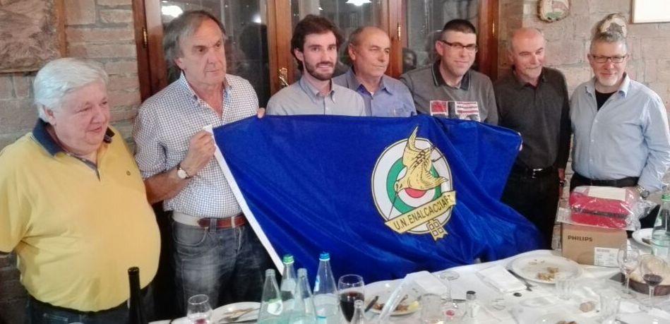 Doni dei cacciatori alla Croce Rossa e al centro medico
