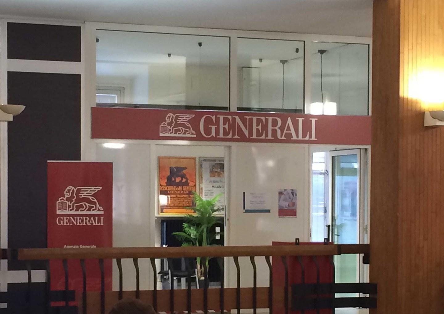Polizze vendute dentro al Santa Maria Cgil: «Vergognoso» 
