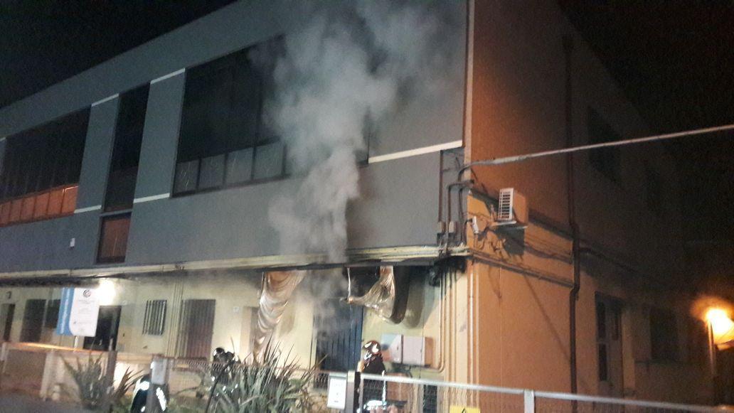 Modena, incendio doloso alla sede di Terra dei Padri 